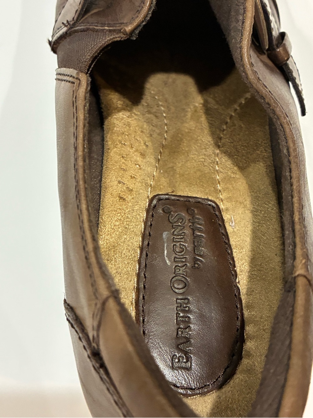 Earth Origins Brown Leather Ankle Boots 10M Buckle 2.5" Heel EUC - Picture 6 of 10